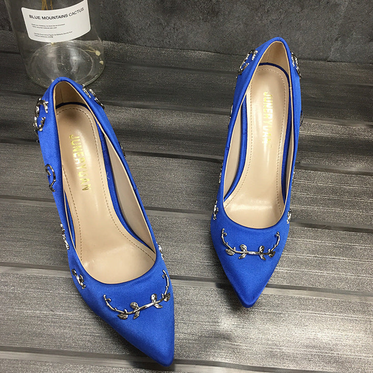 Stiletto pointed high heels