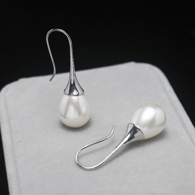 Stylish Water Drop Pearl Earrings Plated With Real Gold